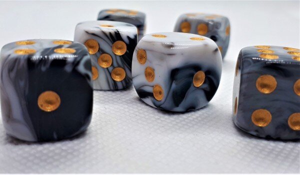 Würfelset D6 Two Toned: Black/White (12)