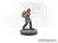 Townsfolk Miniatures - Servant With Sack #2